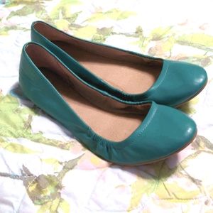 Green Tahari Violet Ruched Ballet Flat - Sz 8